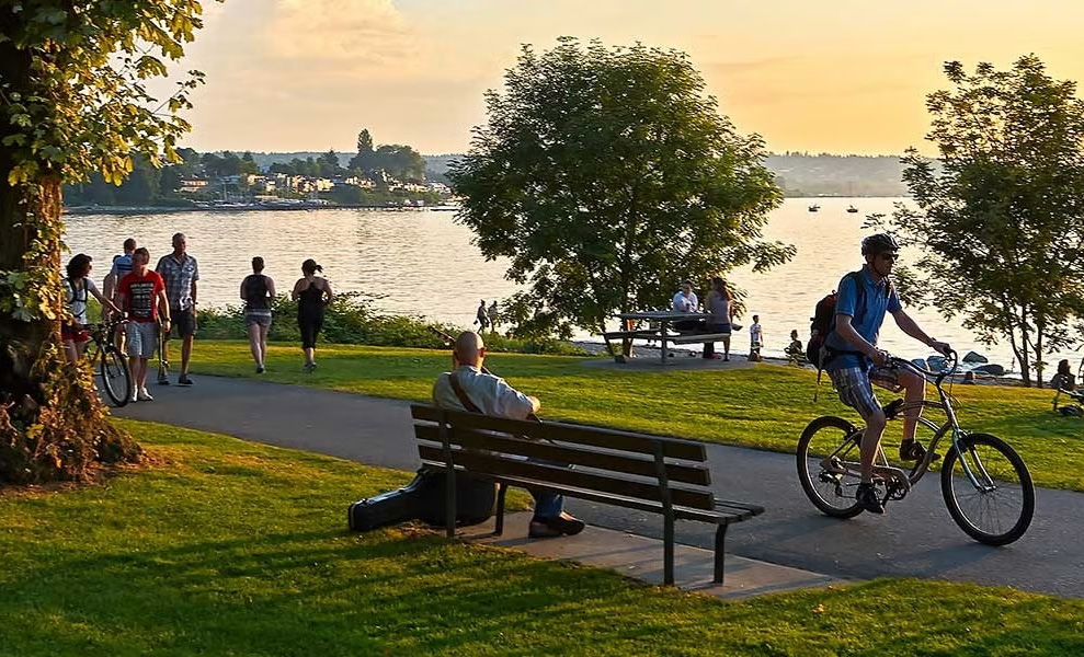 healthy-communities-banner-1272093413-1920x600%20copy.jpg